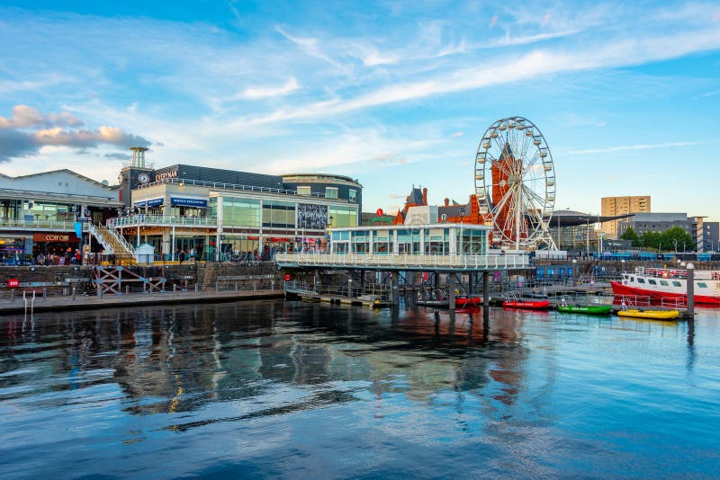 Cardiff, Wales, September 16, 2022: Sunset Skyline Of Cardiff Ba ...