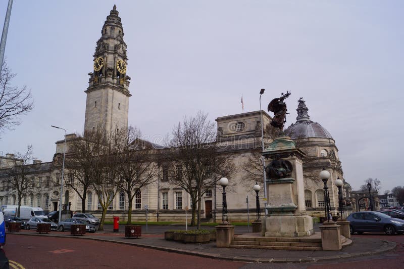 File:Cardiff city centre (19104824144).jpg - Wikimedia Commons