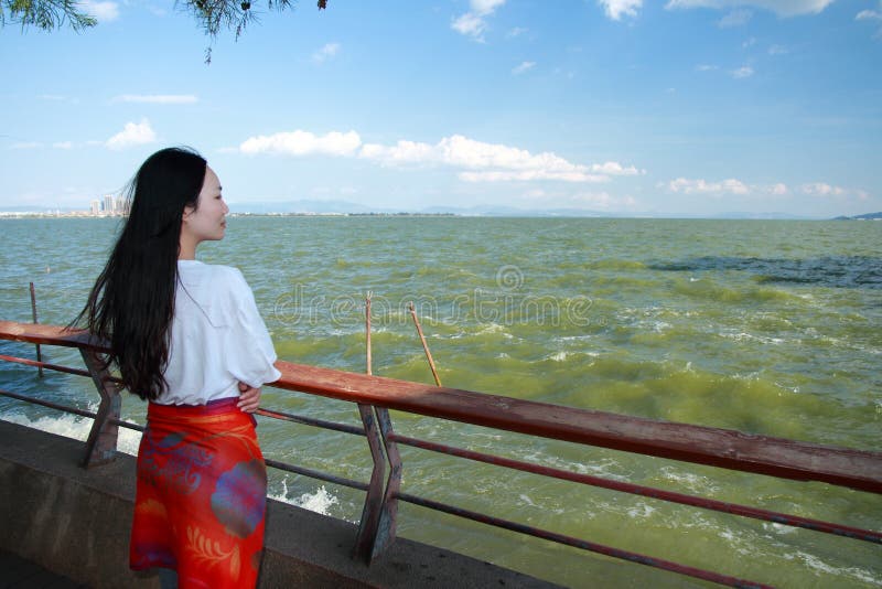Carefree beauty at Yunnan Dianchi Lake, healthy living concept, pure happiness and freedom