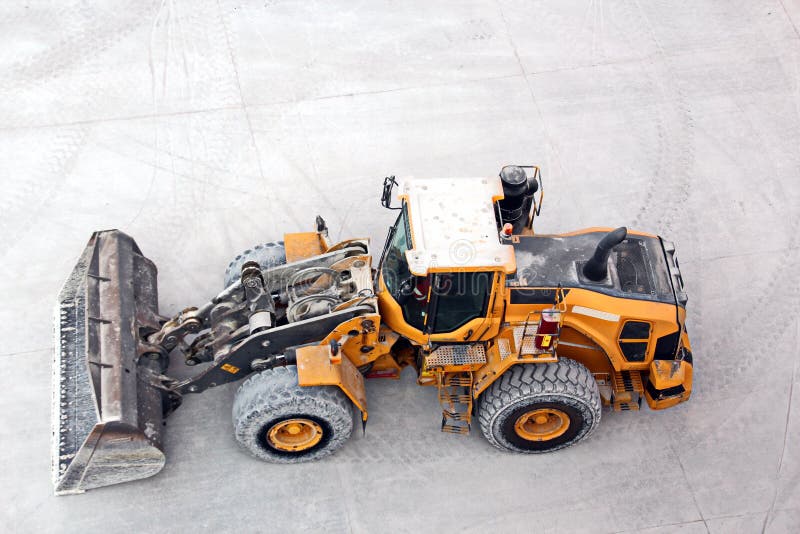Cargo Terminal For Loading Of Gypsum Cargo By Ship Cranes Cargo Terminal For Loading Of Gypsum Cargo By Ship Cranes