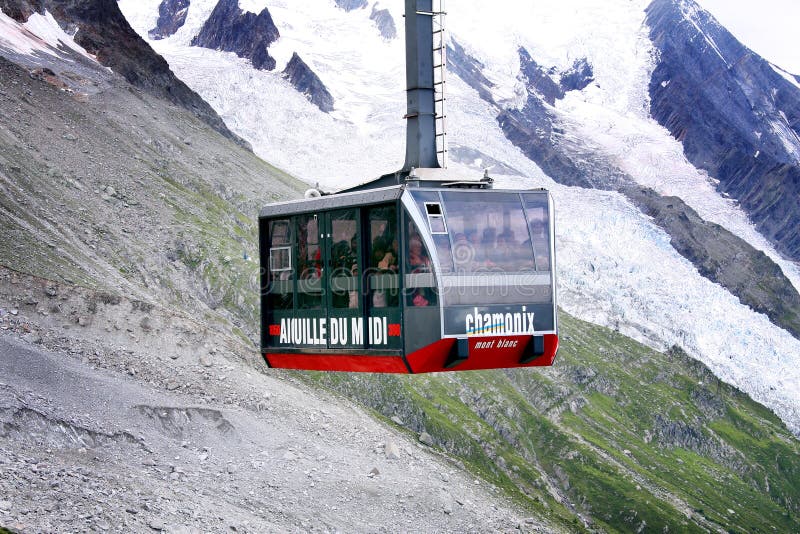 Carlingue Aiguille du Midi de câble photo stock Carlingue Aiguille du Midi de câble photo stock