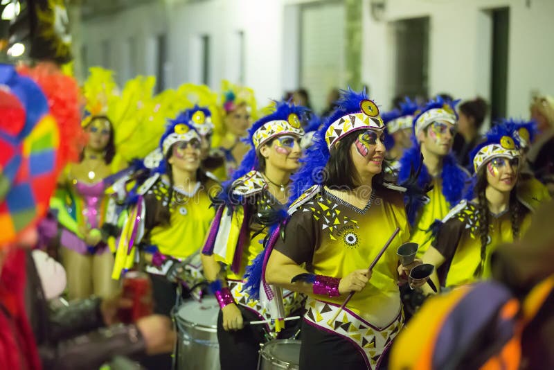Carnaval espagnol dans la nuit Sitges photos libres de droits Carnaval espagnol dans la nuit Sitges photos libres de droits