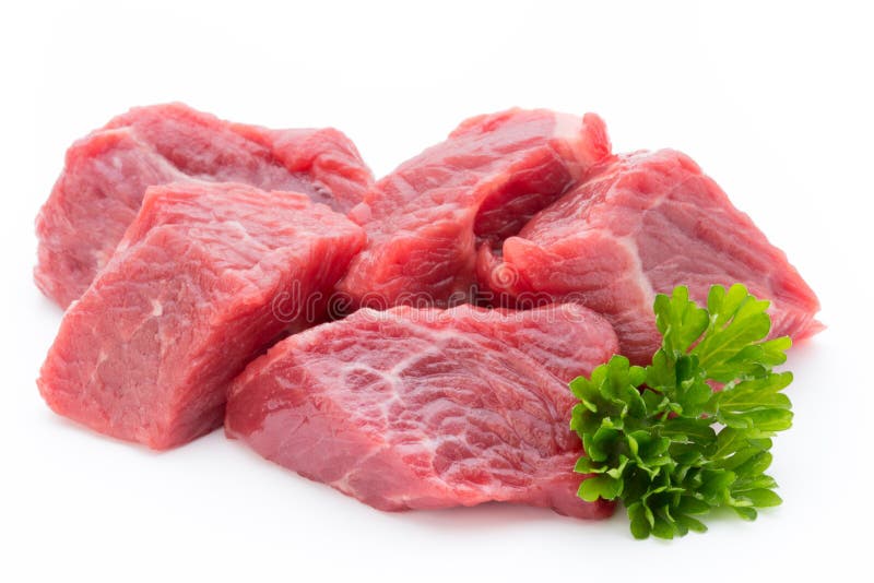 Carne fresca sulla fetta sui precedenti bianchi fotografia stock libera da diritti Carne fresca sulla fetta sui precedenti bianchi fotografia stock libera da diritti
