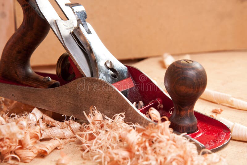 Carpentry plane and wood shavings