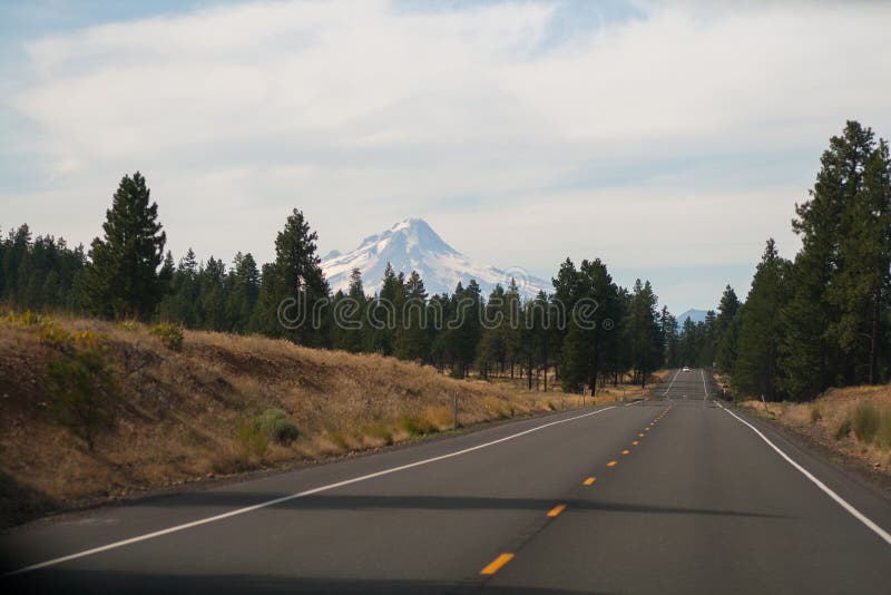 Carretera al Mt Capo motor, Oregon fotografía de archivo Carretera al Mt Capo motor, Oregon fotografía de archivo