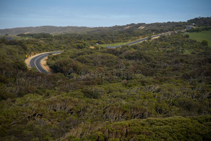 Carretera con curvas del gran camino del océano, Australia foto de archivo Carretera con curvas del gran camino del océano, Australia foto de archivo