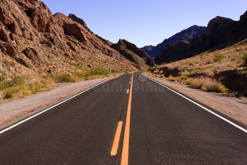 Carretera del desierto imágenes de archivo libres de regalías Carretera del desierto imágenes de archivo libres de regalías