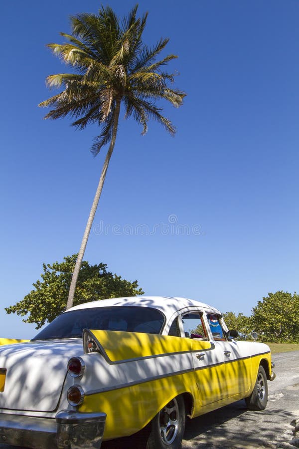 Carro clássico do vintage imagens de stock Carro clássico do vintage imagens de stock