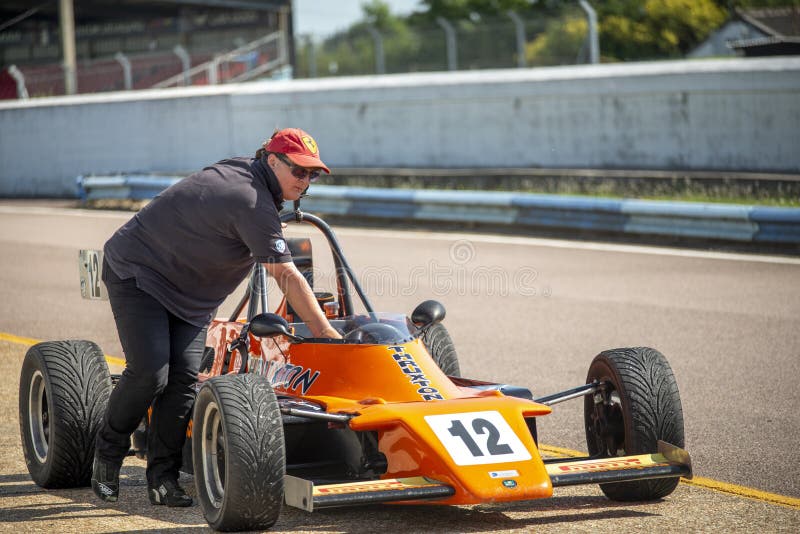 Corrida de Carros em COQUINHOS