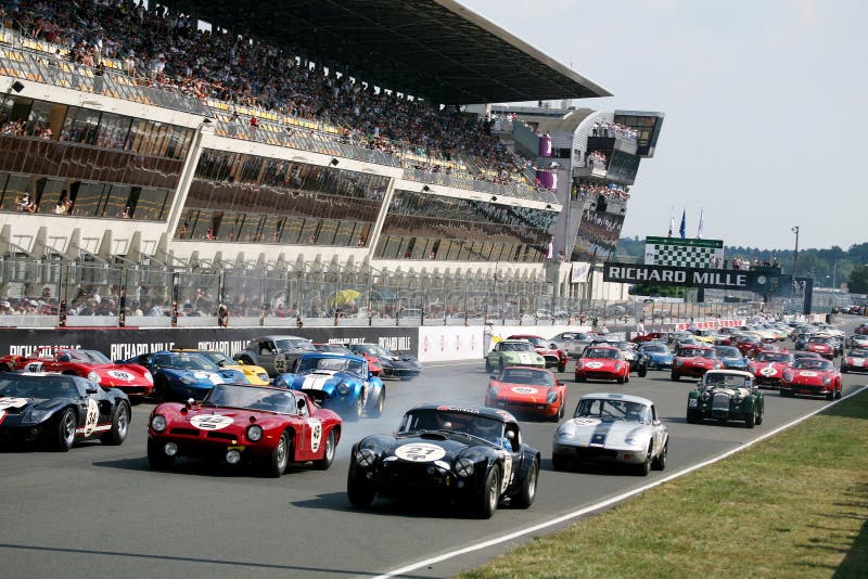 Carro de esportes, raça 24h clássica de Le Mans imagens de stock Carro de esportes, raça 24h clássica de Le Mans imagens de stock