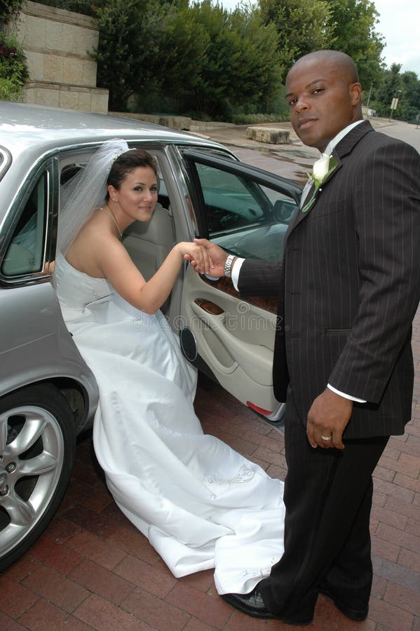 Carro do casamento imagem de stock royalty free Carro do casamento imagem de stock royalty free