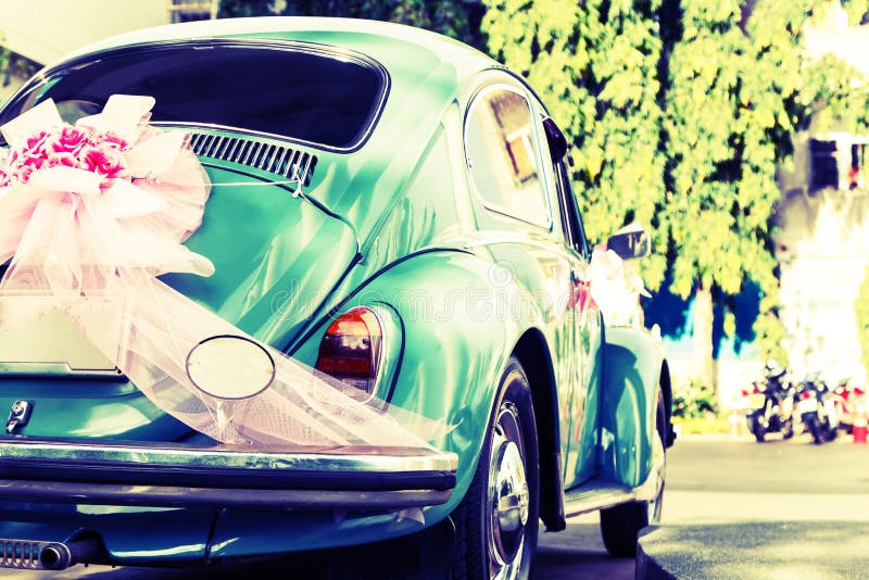 Carro do casamento do vintage foto de stock royalty free Carro do casamento do vintage foto de stock royalty free