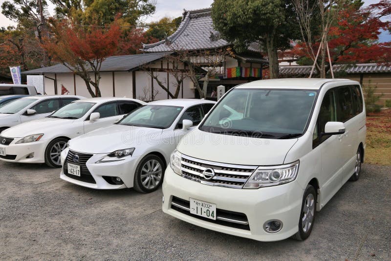 Foto de Sistemas De Estacionamento De Carro Automático Permitem Otimizar  Espaço Em Cidades Lotadas No Distrito De Shinagawa Tóquio Japão e mais  fotos de stock de Estacionamento - iStock