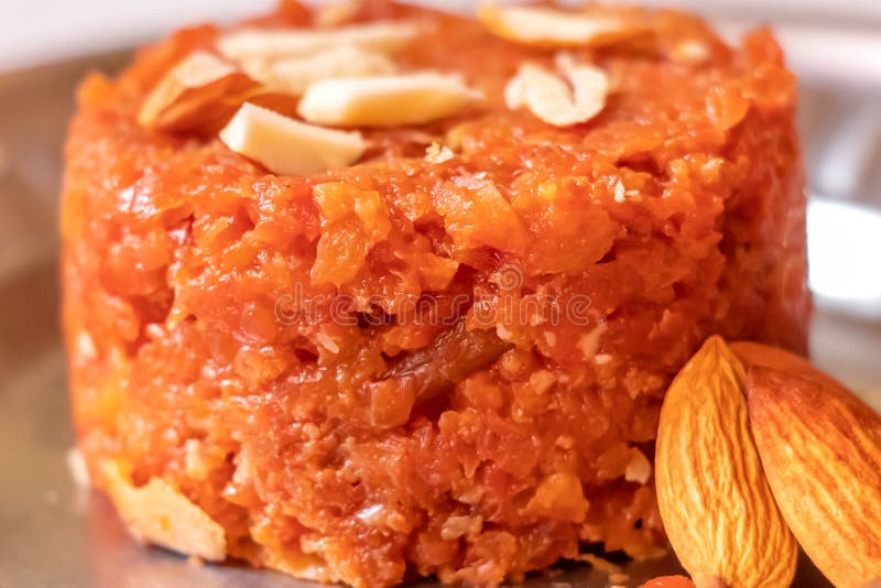 Carrot halwa lub Gajar ka halwa pyszny deser indyjski
