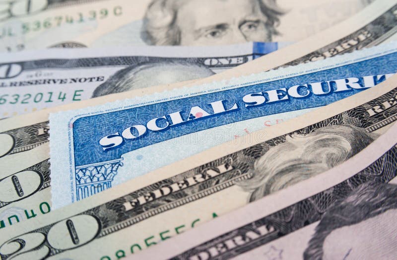 Carta di sicurezza sociale e banconote in dollari americane