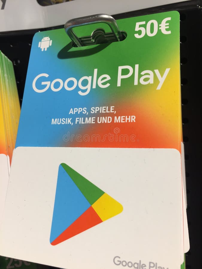 Google Play carte cadeau dans une main — Photo éditoriale © dennizn  #254479294