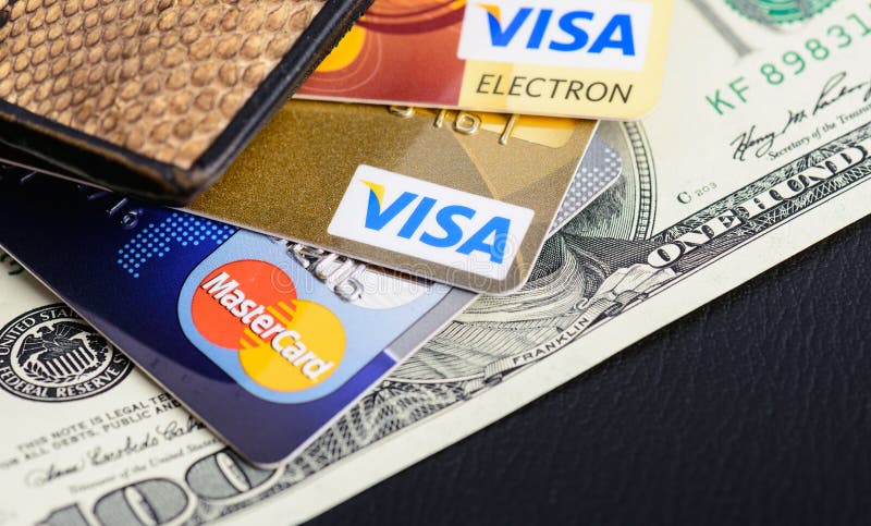 Carte di credito di Mastercard e di visto in portafoglio
