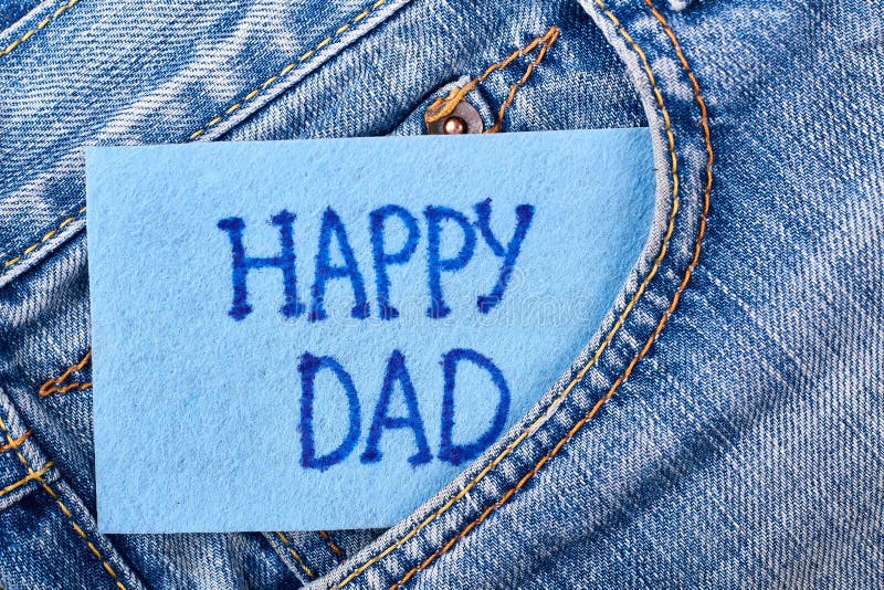 Carte du ` s de papa dans la poche de jeans image stock Carte du ` s de papa dans la poche de jeans image stock