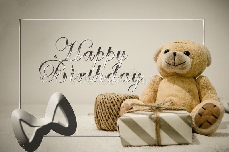 Carte Postale De Joyeux Anniversaire Avec L Ours De Nounours Et Le Pastel De Boite Cadeau Photo Stock Image Du Pastel Cadre