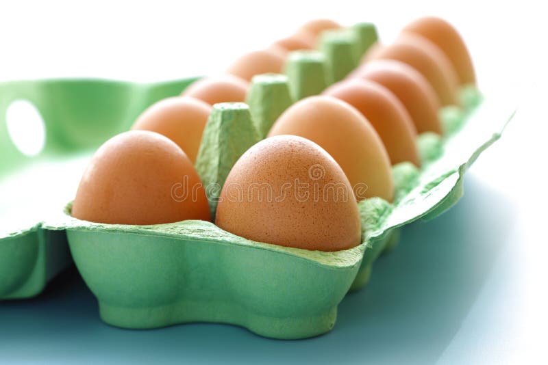 Cartón de huevos sin procesar