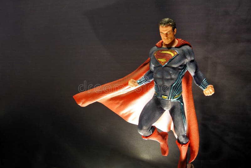 Carácter de las figuras de acción del superhombre de las películas de DC y cómico ficticios imagenes de archivo Carácter de las figuras de acción del superhombre de las películas de DC y cómico ficticios imagenes de archivo