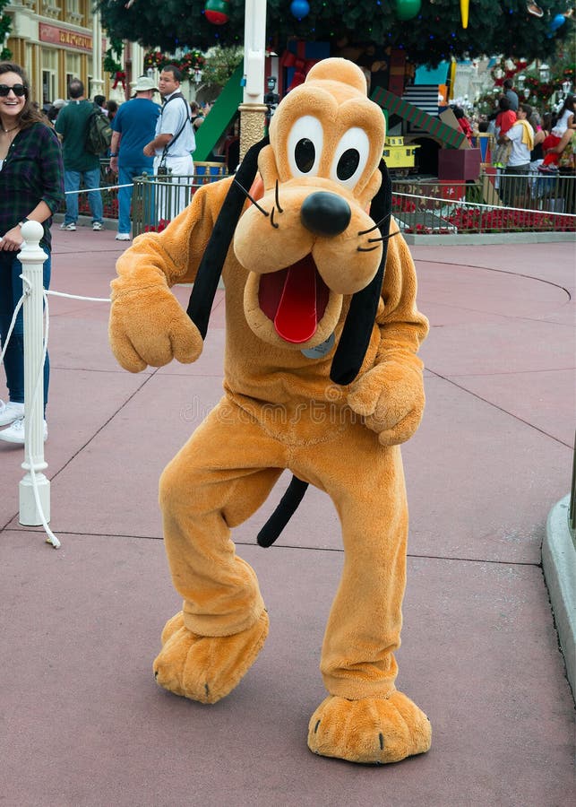 Caráter do cão do Plutão do mundo de Disney