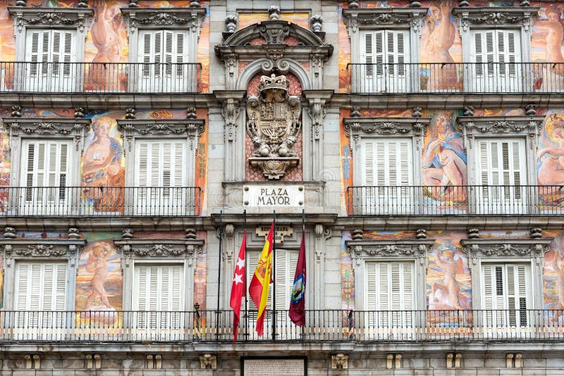 Casa de la Panaderia nel sindaco della plaza a Madrid immagini stock libere da diritti Casa de la Panaderia nel sindaco della plaza a Madrid immagini stock libere da diritti