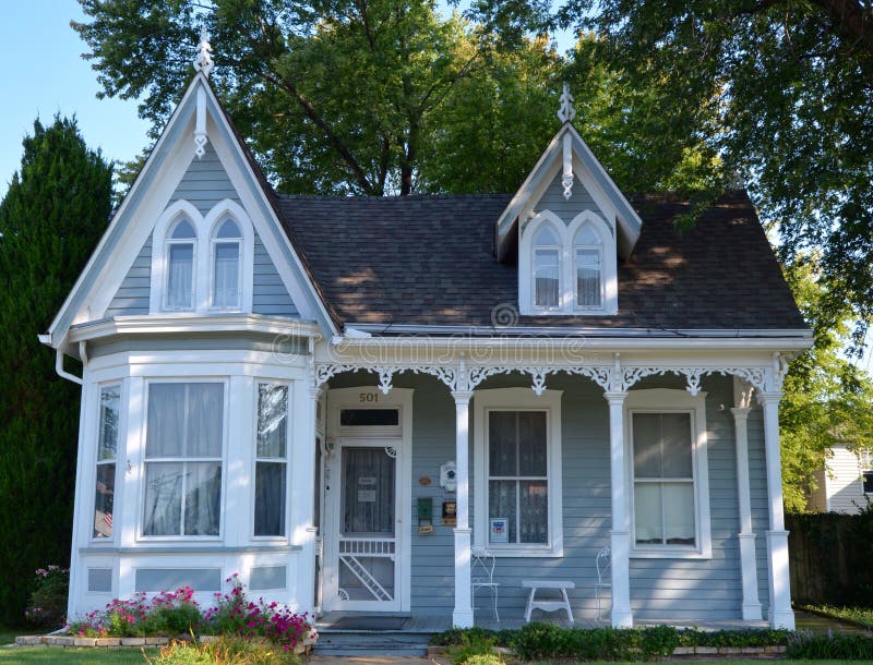 This is a Summer picture of the Oatman House located on Collinsville, Illinois. The house built in 1875, is an example of Gothic architecture, and features Gingerbread trim. This picture was taken on August 15, 2015. This is a Summer picture of the Oatman House located on Collinsville, Illinois. The house built in 1875, is an example of Gothic architecture, and features Gingerbread trim. This picture was taken on August 15, 2015.