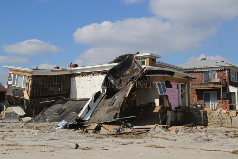 Casa de playa destruida cuatro meses después del huracán Sandy fotografía de archivo Casa de playa destruida cuatro meses después del huracán Sandy fotografía de archivo