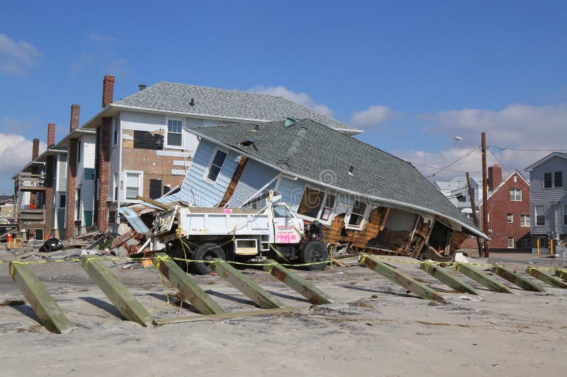 Casa de playa destruida cuatro meses después del huracán Sandy imagenes de archivo Casa de playa destruida cuatro meses después del huracán Sandy imagenes de archivo