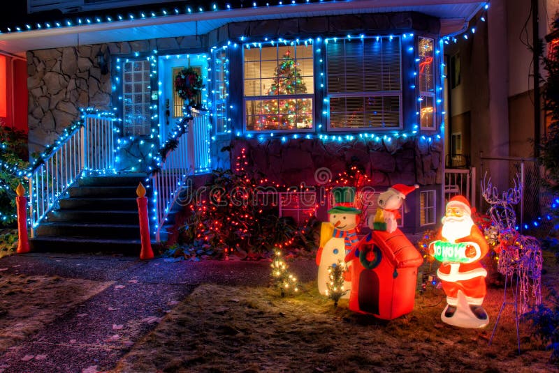 Casa decorada com luzes de Natal