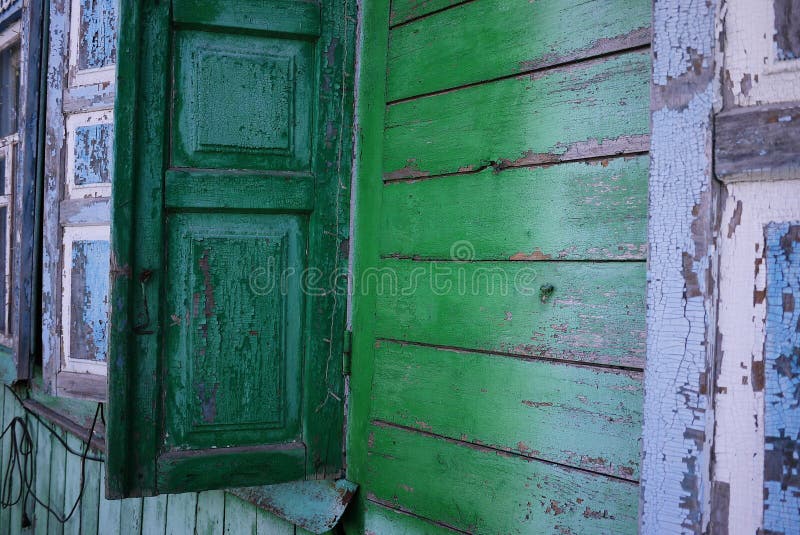 Casa dilapidata nel villaggio Dettagli e primo piano fotografia stock Casa dilapidata nel villaggio Dettagli e primo piano fotografia stock