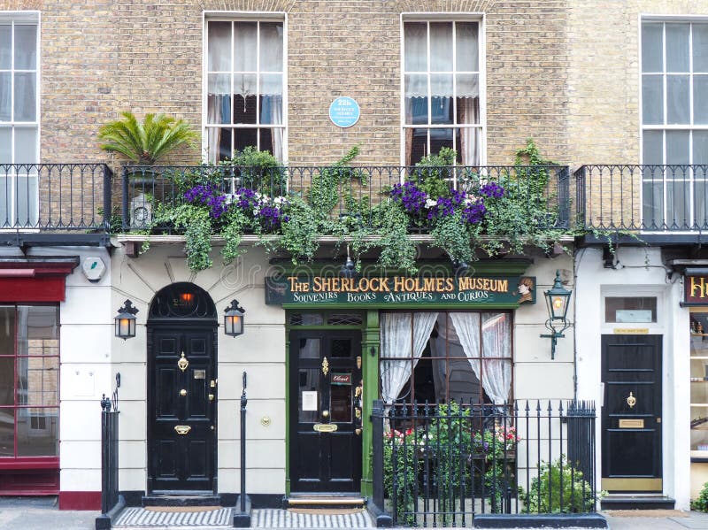 Casa e museu de Sherlock Holmes 221b no padeiro Street, Londres fotos de stock Casa e museu de Sherlock Holmes 221b no padeiro Street, Londres fotos de stock