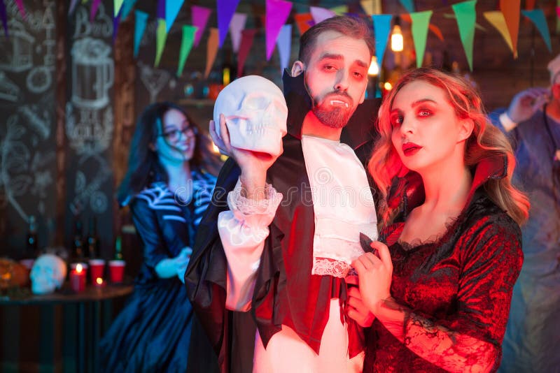 Novo Adulto Vampiro Trajes Das Mulheres Dos Homens Festa De