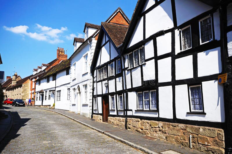Casas ao longo da rua do moinho, Warwick fotografia de stock Casas ao longo da rua do moinho, Warwick fotografia de stock