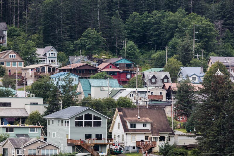 Casas de Juneau, Alaska fotografia editorial. Imagem de urbano 75164787