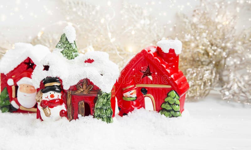 Casas De La Navidad En La Nieve Imagen de archivo - Imagen de ventana, casa:  63314675