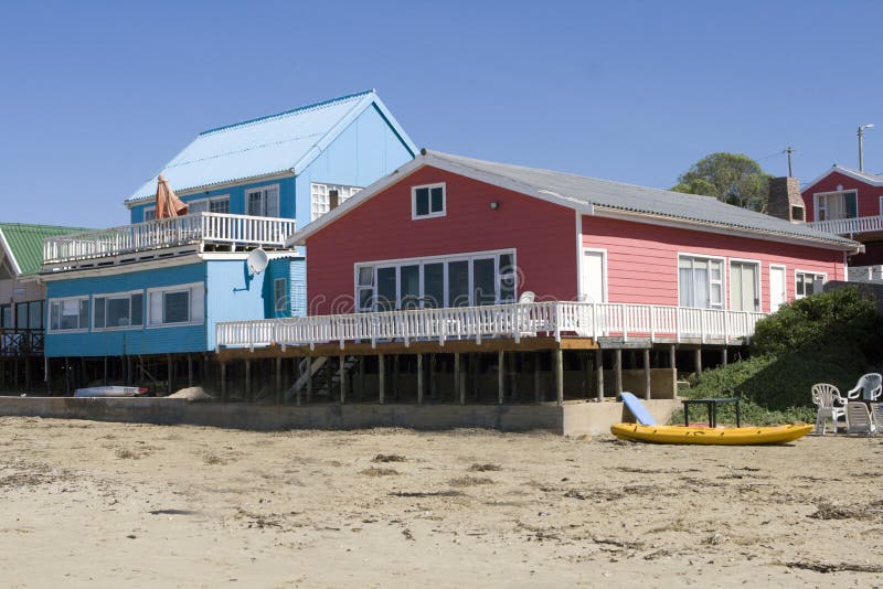 Casas de praia Multicoloured foto de stock Casas de praia Multicoloured foto de stock