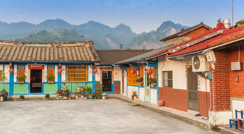 Casas taiwanesas tradicionales del ladrillo cerca de Ershui imágenes de archivo libres de regalías Casas taiwanesas tradicionales del ladrillo cerca de Ershui imágenes de archivo libres de regalías