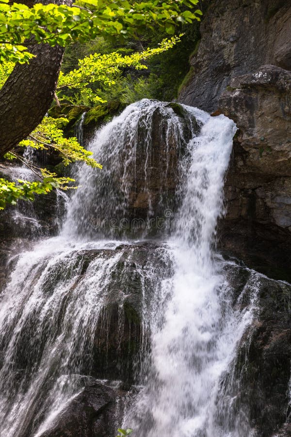 Cascada de la Cueva photo stock. Image du nature, magique - 64613252