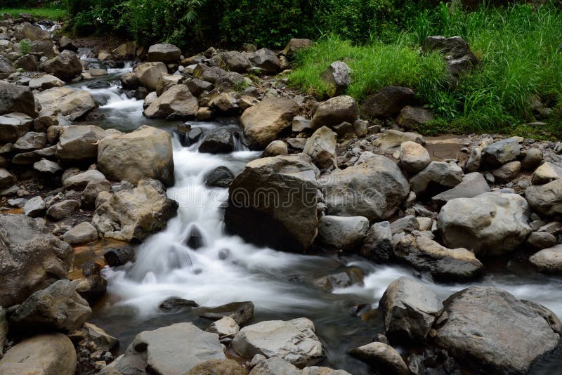 Cascade de Madakaripura, Sorabaya, Indonésie photos stock Cascade de Madakaripura, Sorabaya, Indonésie photos stock