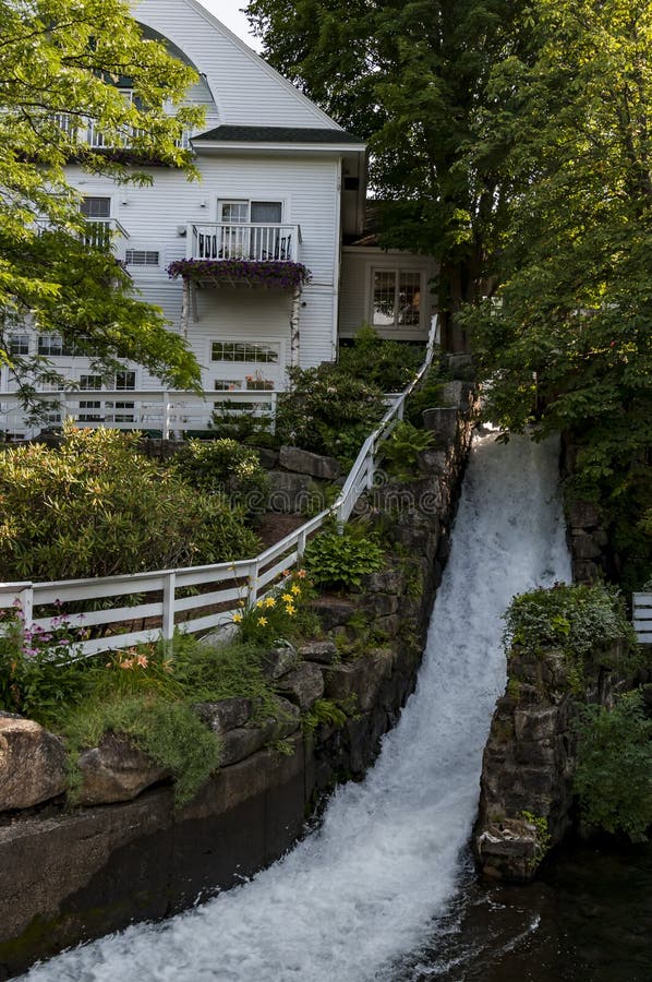 Cascade à Camden, Maine Etats-Unis photographie stock Cascade à Camden, Maine Etats-Unis photographie stock