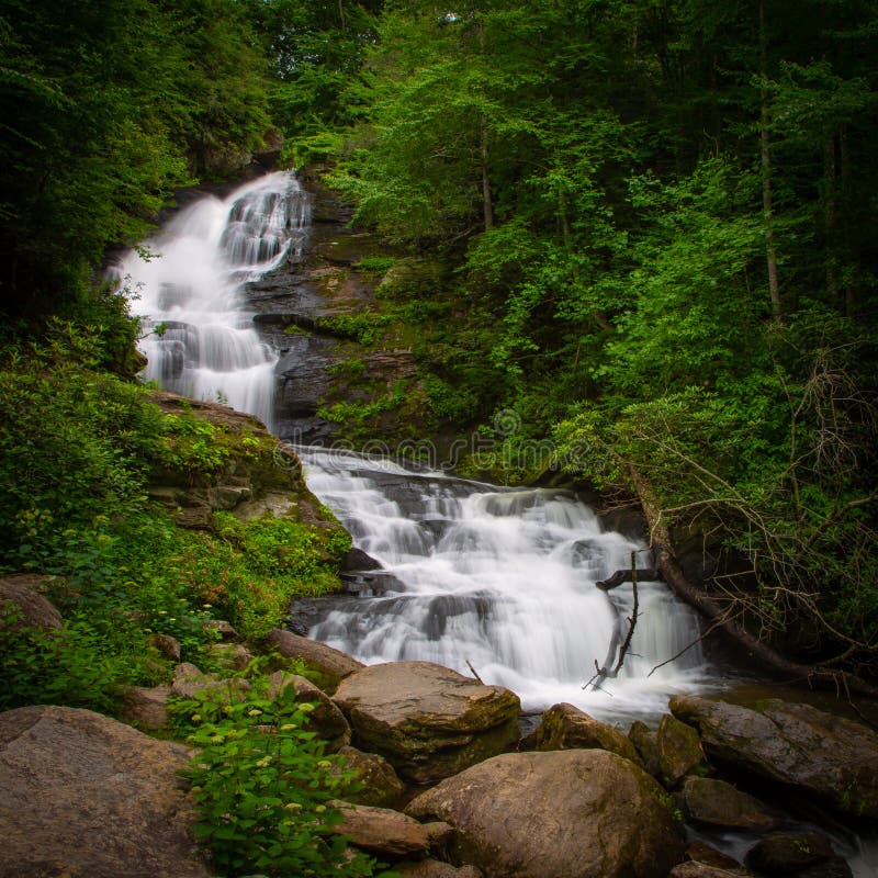 Mud Creek Falls stock photo. Image of river, scenery 191071734