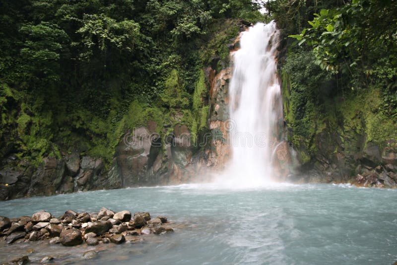 Cascata di Rio Celeste immagine stock libera da diritti Cascata di Rio Celeste immagine stock libera da diritti