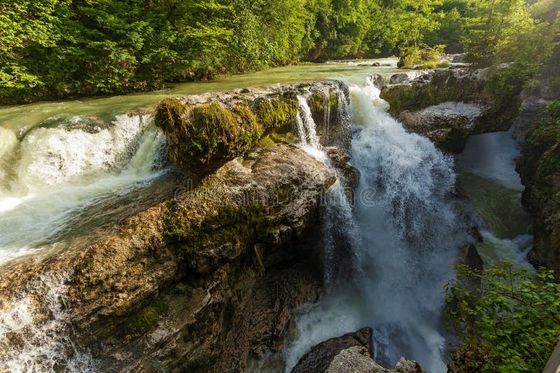 Cascata in Georgia fotografie stock Cascata in Georgia fotografie stock