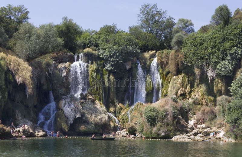 Cascate Di Kravica In Bosnia Erzegovina Immagine Editoriale Immagine Di Turchese Aperto