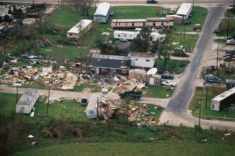 Case e case distruss dal ciclone