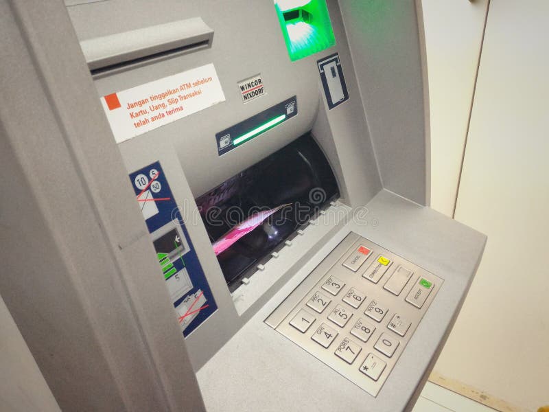 Cash deposit machine