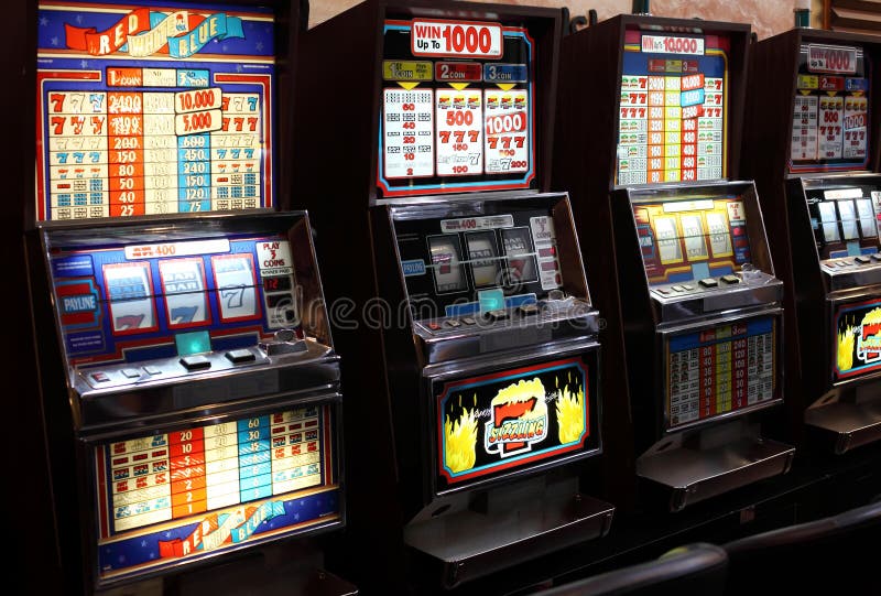 Slot machine bonus hi-res stock photography and images - Page 2 - Alamy