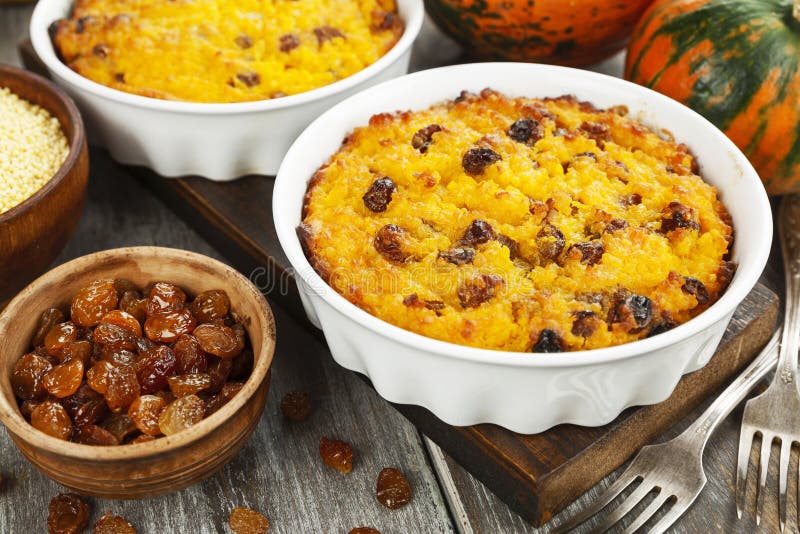 Sformato di zucca con miglio immagine stock libera da diritti